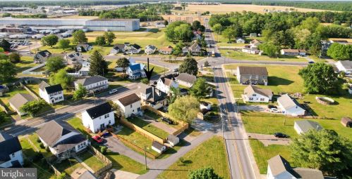 225 Commerce St, Harrington DE  19952-1017 exterior