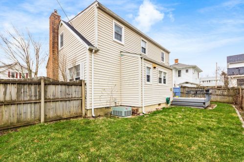 210 Ash St, Marysville OH  43040-1542 exterior