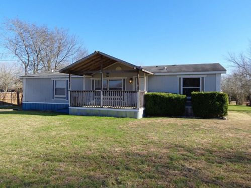 203 Breezy Cir, Uhland, TX 78640-9235