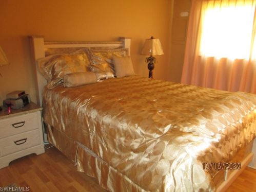 25 Dawn Flower Cir, Lehigh Acres FL 33936-7356 exterior