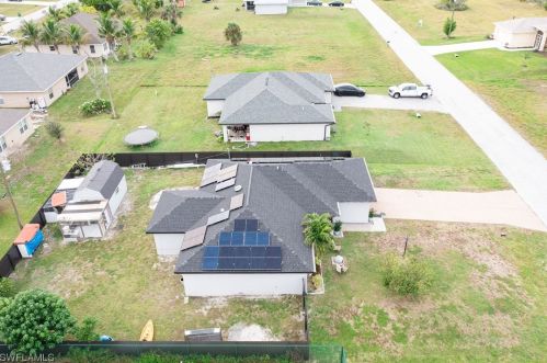 532 14th St, Cape Coral, FL 33993-1055