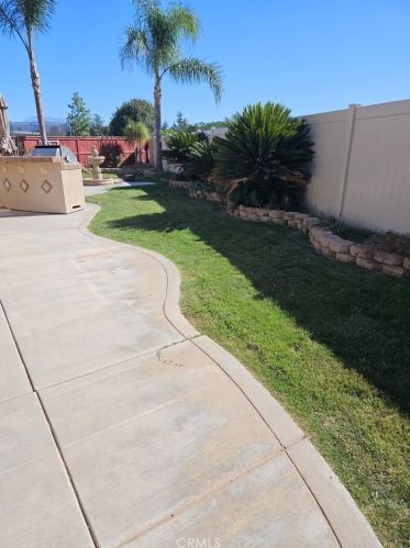 705 Greenwood St, Beaumont CA  92223-7119 exterior