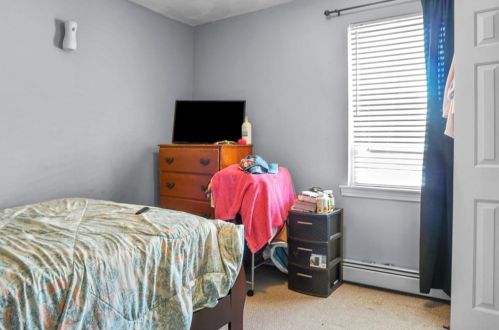 79 Lowell Ave, Providence RI  02909-4621 exterior