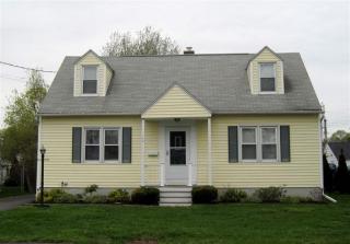 12 Brigadier St, Albany, NY 12205-3045