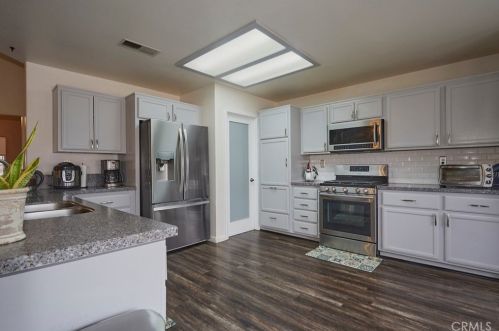 9985 Appleton St, Victorville CA  92392-1967 exterior
