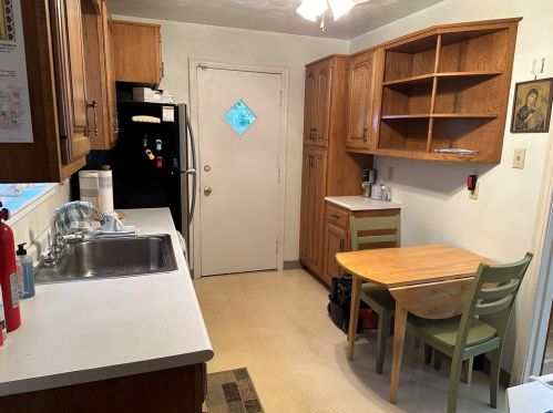 259 Marigold St, Whitaker PA  15120-2232 exterior