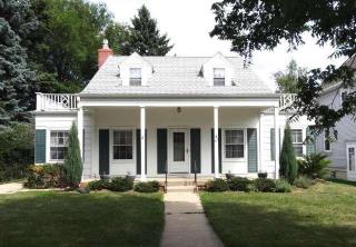 1611 Park Ave, Racine, WI 53403-2721
