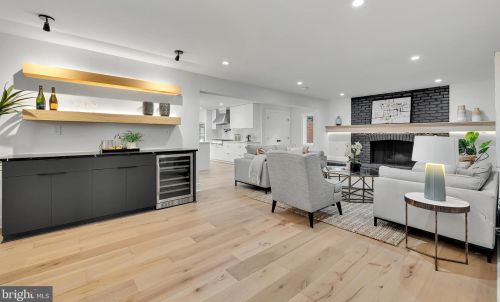 4624 Asbury Pl, Washington DC  20016-4325 exterior