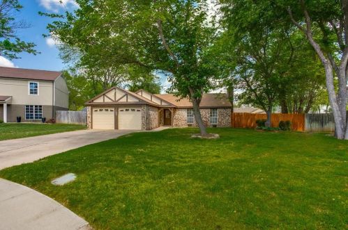 1704 Tangleridge Ct, Euless, TX 76039-4310