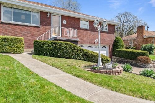 5045 Brownsville Rd, Pittsburgh, PA 15236-1941