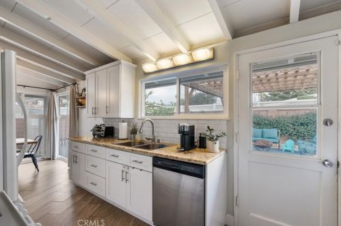 523 Devon Rd, Orange CA  92868-4148 exterior