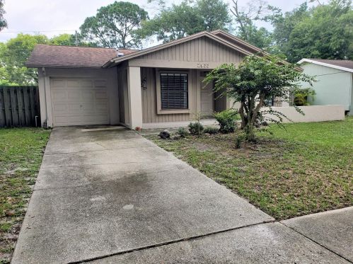 2933 Glen Haven Dr, Palm Harbor, FL 34684-3200