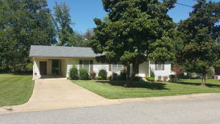 106 Daniel Cv, Paris, TN 38242-5600