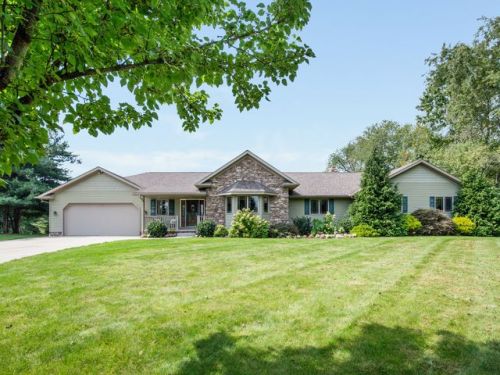 99 Kehner Rd, Mogadore, OH 44260-9613