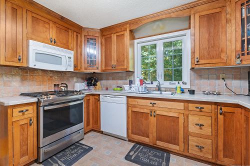 77 Shoddy Ml Rd, Andover CT  06232-1215 exterior