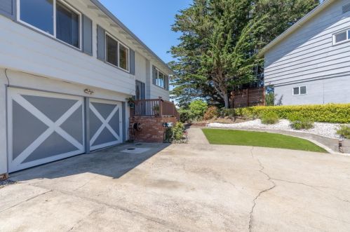 1252 Lerida Way, Pacifica, CA 94044-3634