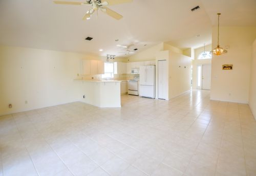 1652 Oak Berry Cir, West Palm Beach, FL 33414-6165