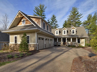 9 Cleftridge Ct, Asheville, NC 28803-8829