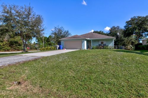 7886 100th Ct, Vero Beach, FL 32967-4710