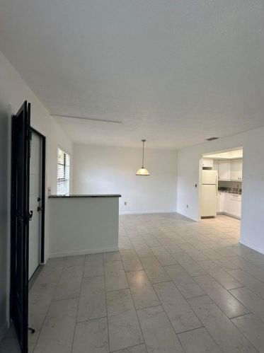 3916 11th Pl, Cape Coral, FL 33904-5124