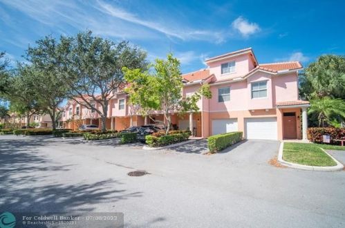 2044 Alta Meadows Ln, Delray Beach FL  33444-1173 exterior