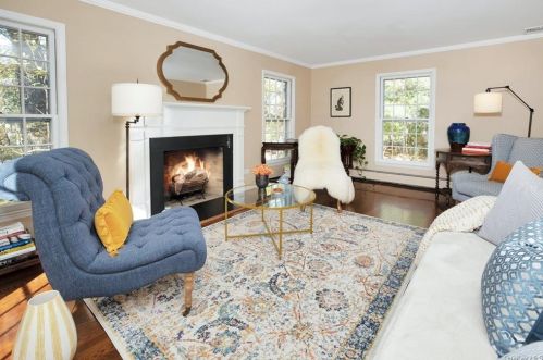 124 Quinn Rd, Briarcliff NY  10510-2133 exterior