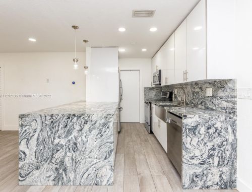 7891 11th St, Hollywood FL 33024-5148 exterior