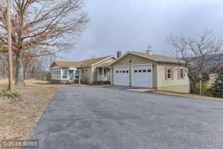 514 Breezewood Rd, Breezewood, PA 15533-8906