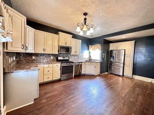 1509 Jefferson St, New Castle, PA 16102-1520