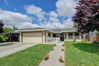 842 Del Oro St, Woodland, CA 95695-5045