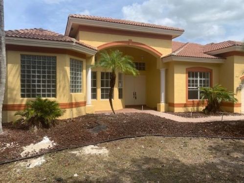 4767 195th Ter, Hollywood, FL 33029-6209