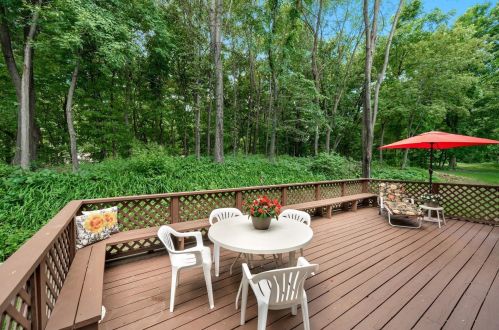 2160 Zanzibar Ln, Minneapolis, MN 55447-2361