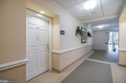 2303 Windrow Dr, Princeton, NJ 08540-5020
