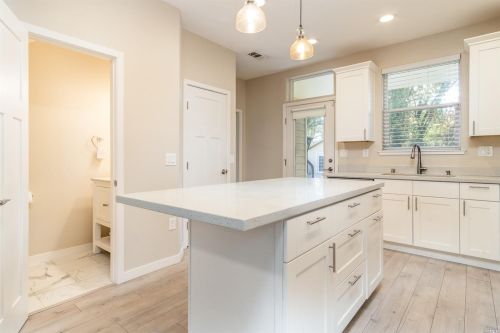 123 Frd St, Ukiah CA  95482-4058 exterior
