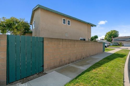 1838 244th St, Torrance, CA 90501-6712