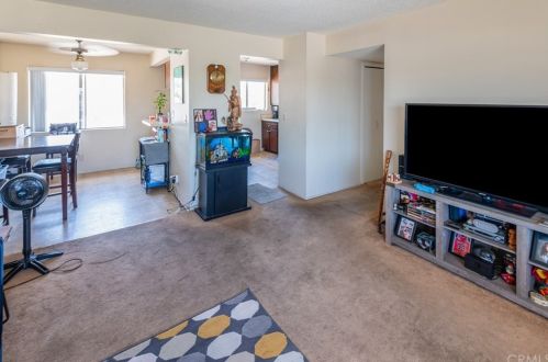 25022 Woodward Ave, Lomita CA  90717-2243 exterior