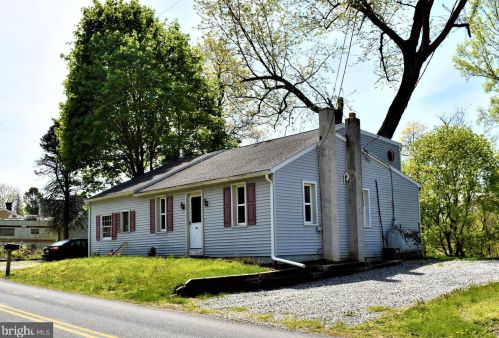 58 Mount Airy Rd, Smithville, PA 17560-9763