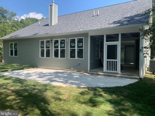 908 Lakeview Pkwy, Locust Grove, VA 22508-5303