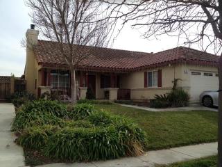 1251 Greenleaf Loop, Greenfield CA  93927-5452 exterior