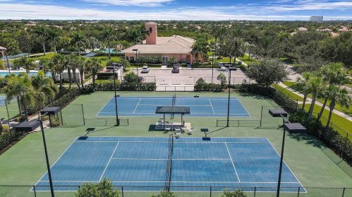 10422 Stratton Dr, Fort Pierce FL  34987-2318 exterior