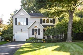 49 Victoria Way, Albany, NY 12209-1151
