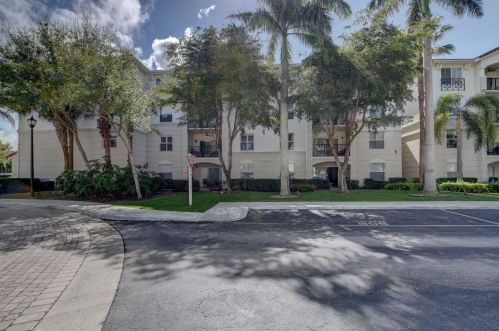 1409 Tuscany Way, Boynton Beach FL  33435-7805 exterior