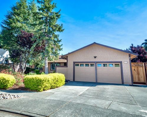 2318 Sean Ct, Santa Rosa, CA 95401-4976
