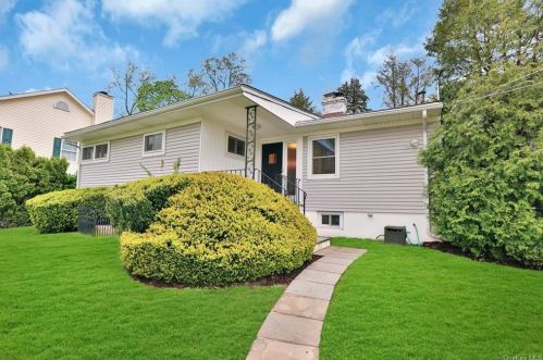 266 Rutledge Ave, Hawthorne, NY 10532-1035