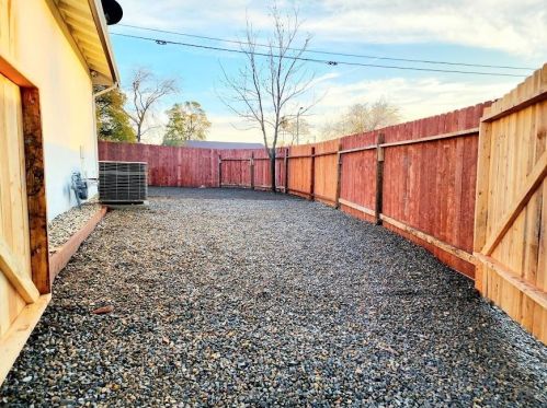 4052 Cornelia Way, North Highlands CA  95660-4452 exterior