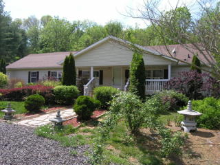 195 Beaver Dam Dr, Austinville, VA 24312-3143