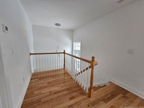 8 Concord St, Danbury CT  06810-6411 exterior