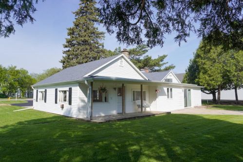 535 Van Dyne Rd, Fond Du Lac, WI 54937-1831
