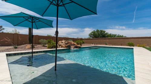 7544 Peppertree Dr, Gilbert AZ  85298 exterior
