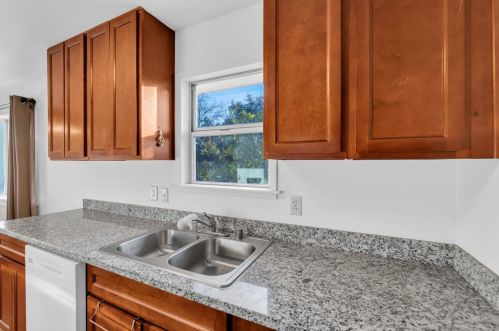 8428 Central Ave, Citrus Heights CA  95662-3225 exterior
